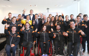 Governador Beto Richa recebe no Palácio Iguaçu, em Curitiba, os atletas, paratletas e técnicos bolsistas do programa Talento Olímpico do Paraná (TOP -2016), que defenderão o Brasil nos Jogos do Rio. Curitiba, 18/07/2016. Foto: Orlando Kissner/ANPr